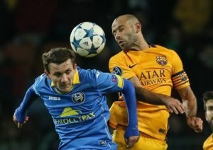 Barcelona da un paso más hacia octavos, Bayern sufre su primera derrota