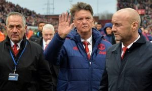 Van Gaal se juega el puesto ante Chelsea y Leicester y City el liderato