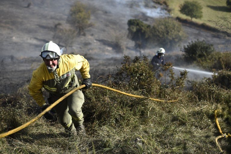 La lluvia pone fin a una semana de incendios en el norte de España