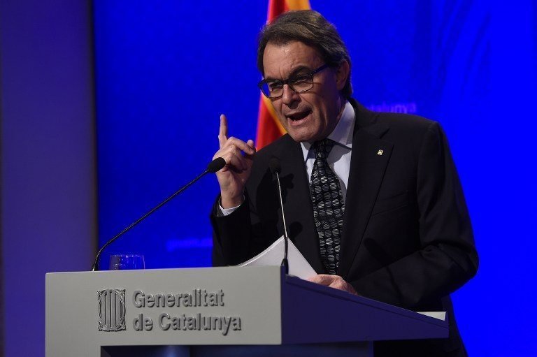 Cataluña pone rumbo a nuevas elecciones ante la división del independentismo