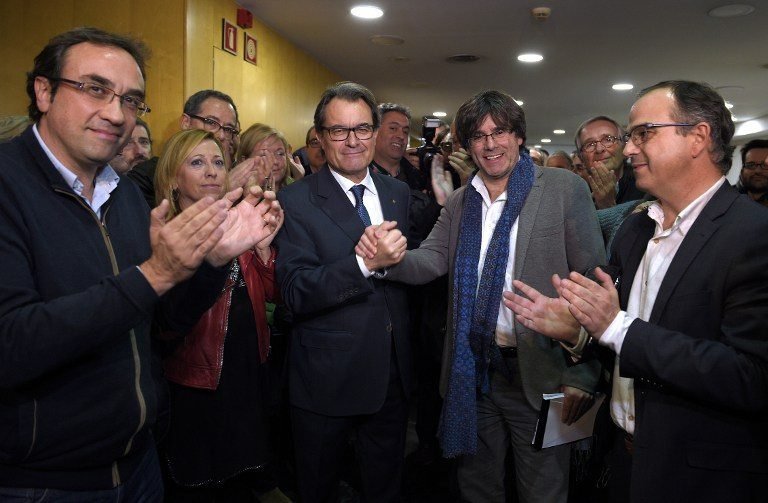 Independentistas formarán gobierno en Cataluña sin Artur Mas como presidente