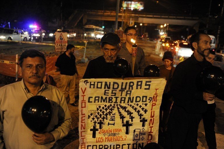 Organizaciones populares bloquean calles contra corrupción en Honduras