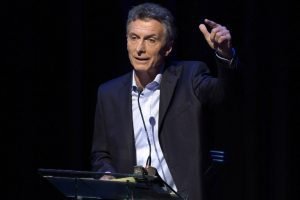 Macri: un paladín de la libre empresa a un paso del poder en Argentina