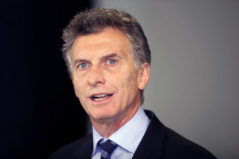 Macri decreta fin del ente regulador de monopolios de medios en Argentina