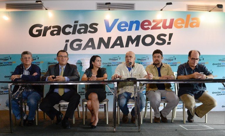 Oposición venezolana delinea cambios segura de control total parlamentario