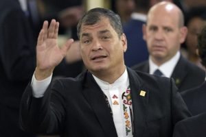 Correa dice que la oposición venezolana es “diez mil veces golpista”