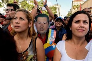 Chavismo busca mermar impacto de su derrota ante una oposición divergente