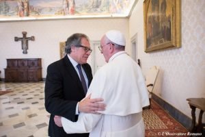 Papa habló del cambio climático con el secretario general de la OEA