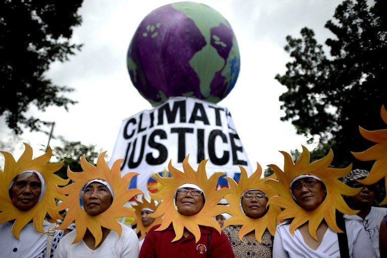Manifestantes reclaman medidas contra cambio climático en vísperas de cumbre de París