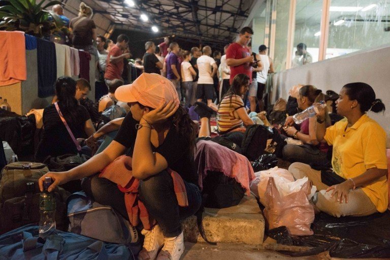 Desánimo y desesperación se apodera de los cubanos que aguardan en Costa Rica