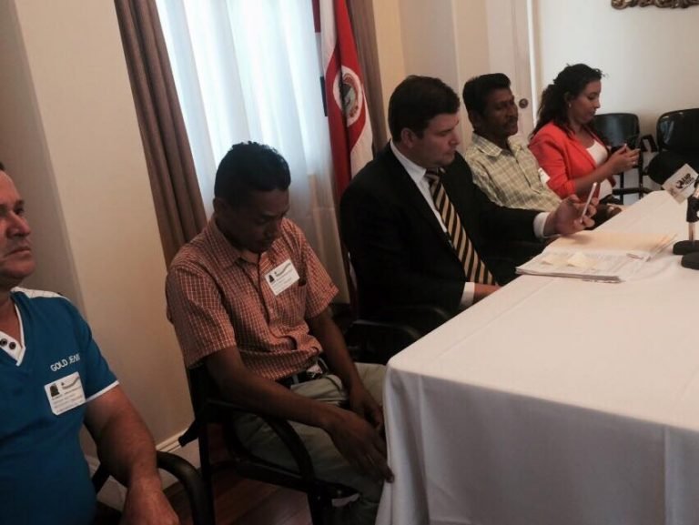 Diputado busca que el Estado construya 400 casas para isleños de Nicoya