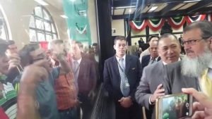 Diputado del Frente Amplio se enfrenta con dirigentes sociales presentes en el Congreso