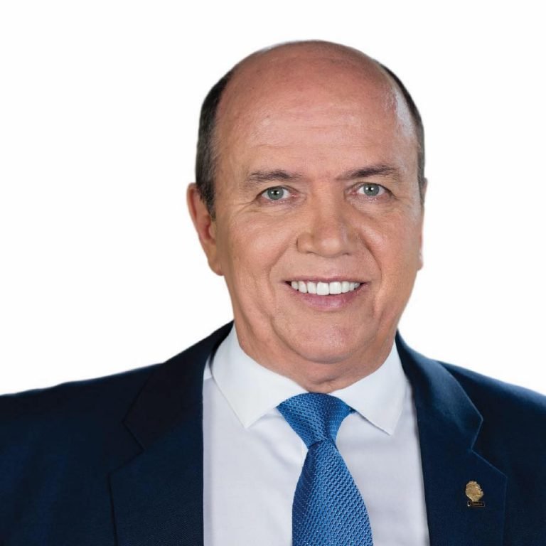 Con pruebas del TSE, Rafael Ortiz le pide a Piza que aclare su paso por el Movimiento Libertario