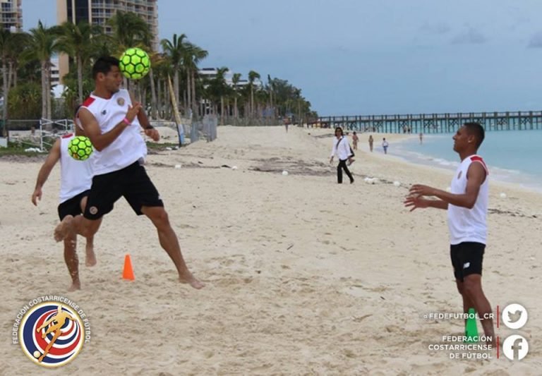 Costa Rica queda eliminada en premundial de fútbol playa