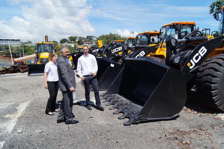 MOPT reforzará planteles de obras públicas a nivel nacional con nueva maquinaria