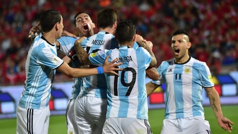 Argentina gana en Chile y vuelve a posiciones de clasificación rumbo a Rusia 2018