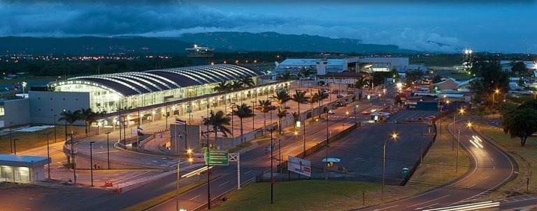 Aeropuerto Juan Santamaría alcanza certificación que mapea su huella de carbono