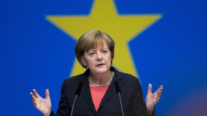 Merkel, dispuesta a renegociar acuerdo de libre comercio con EEUU