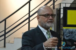 Director de la Asamblea Legislativa arremete a gritos contra diputados