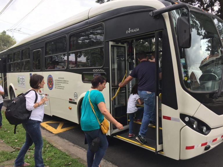 Vecinos del Este de la capital se trasladrán en nuevos y modernos autobuses