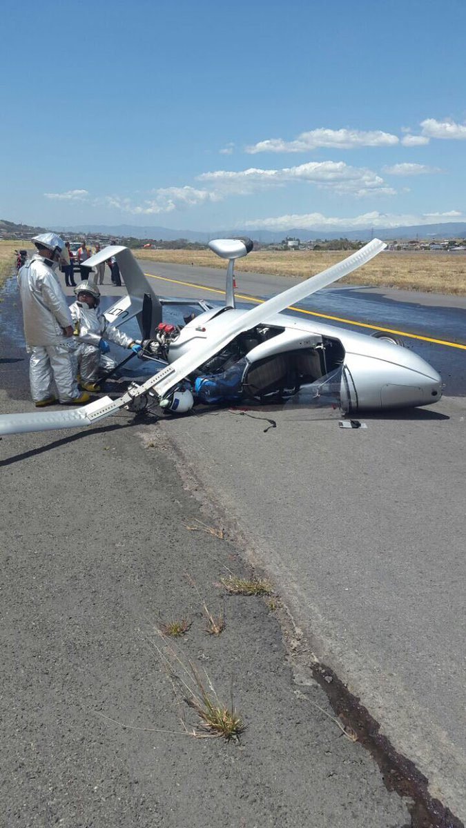 Avión ultraligero se estrella en el Aeropuerto Tobías Bolaños