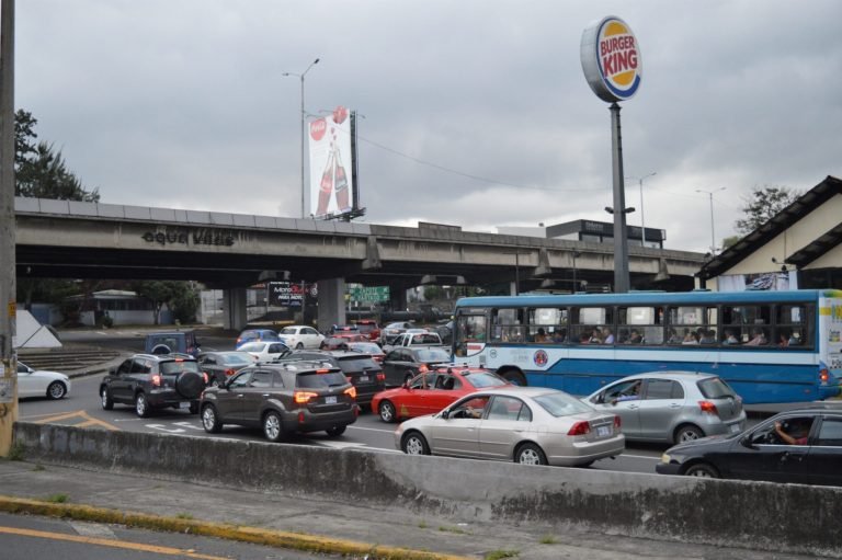 Ciudadanos piden carriles exclusivos para autobuses