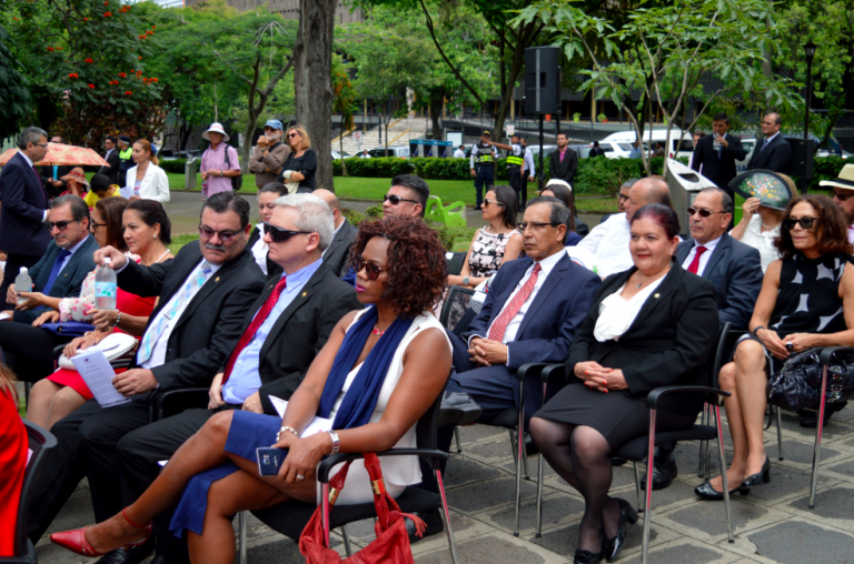 Solamente once diputados asistieron a acto oficial del 15 de setiembre