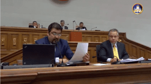EN VIVO: Tras anunciar apertura de juicio político a Maduro, chavistas toman la Asamblea Nacional