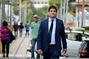 Carlos Alvarado: “Nuestra generación tiene que tomar su destino en sus propias manos”