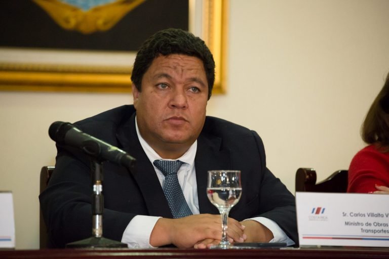 Renuncia ministro del MOPT tras escándalo por denuncia de violencia doméstica