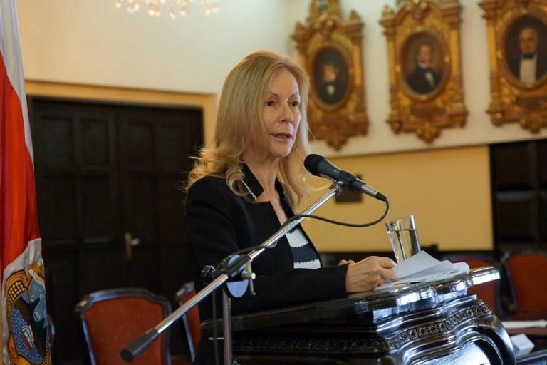 Debate convocará en un centro penitenciario a candidatos presidenciales