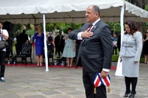 Luis Guillermo Solís envía fuerte advertencia: “Atenta contra Costa Rica quien quiera recortar los recursos para educación”  