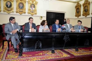 Diputados presentan reforma constitucional para bajar financiamiento estatal a partidos políticos