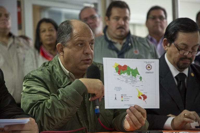 Presidente Solís: “En el pasado se abusó del decreto de emergencia nacional”