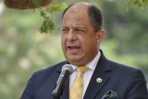 Solís es nominado como enemigo de los tiburones 2016