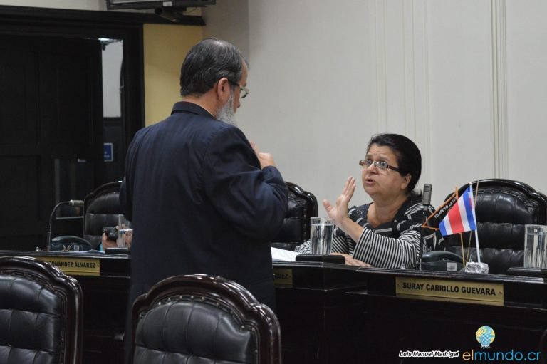 Diputado del Frente Amplio se niega a compartir oficina con Ligia Fallas