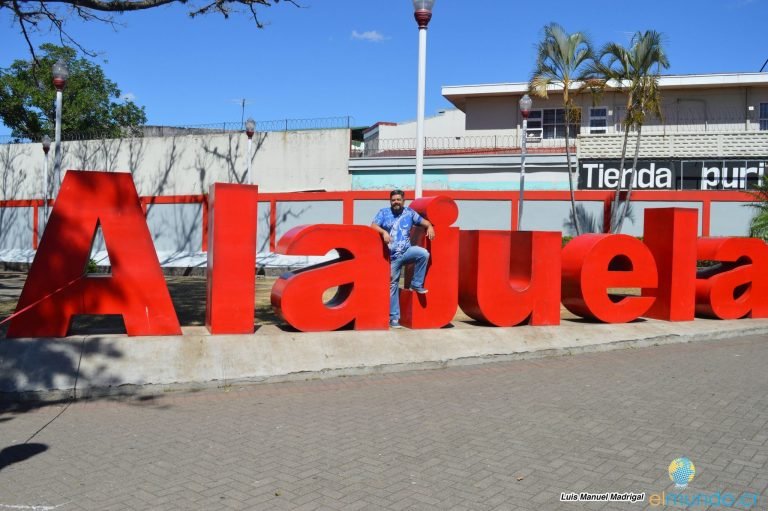 Artista alajuelense: “Espero no haya mucho abstencionismo, ahora hay muchas opciones a escoger”