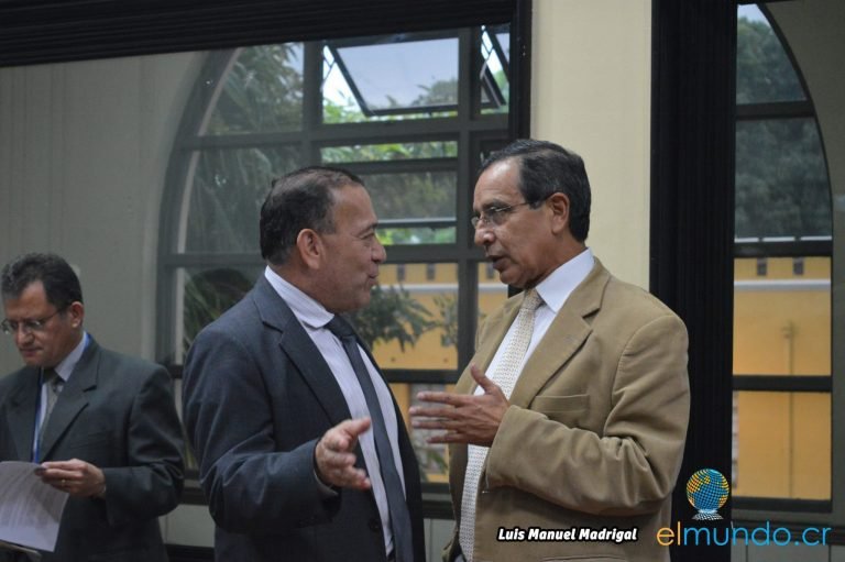 Liberación denuncia persecución del Gobierno contra funcionarios públicos que no son pacsistas
