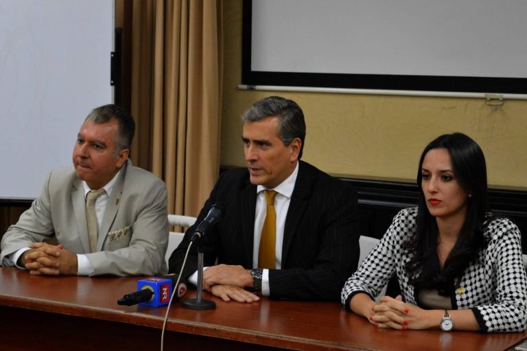 Movimiento Libertario propone cerrar Infocoop