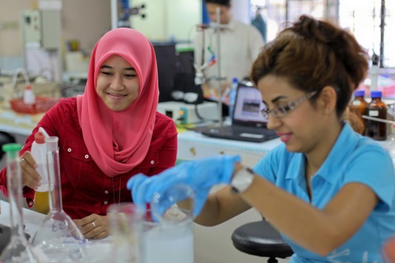 Desarrollo sostenible requiere de participación plena de las mujeres en las ciencias