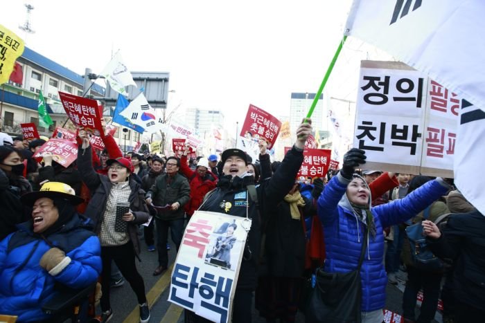 Destituyen a presidenta de Corea del Sur