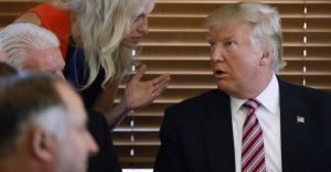 Equipo de Trump rechaza acusaciones de conspiración con Rusia