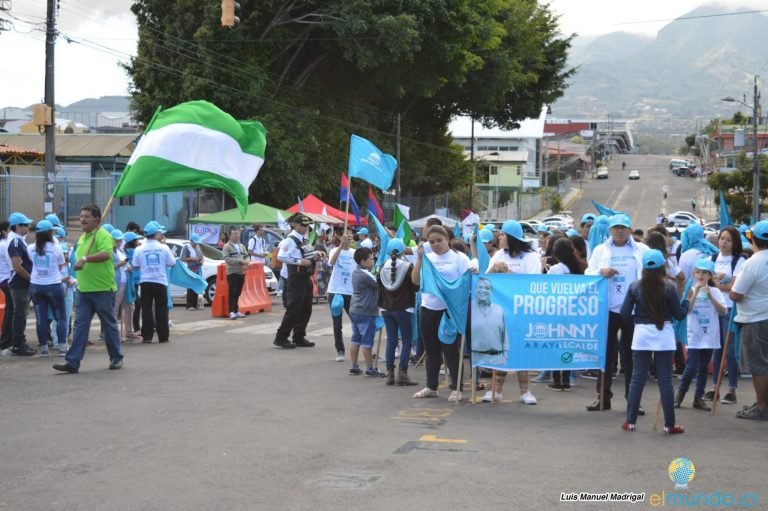 Liberación pierde 21 alcaldías del 2010 pero arrebata 9 a otros partidos