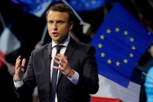 Macron pide vacunar “mañana, tarde y noche” para vencer al coronavirus en Francia