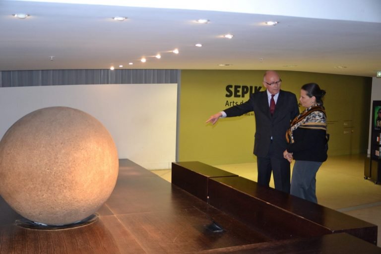 Esfera del Diquís seguirá en museo de Francia por cinco años más