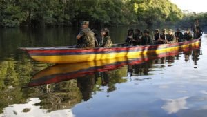 Las FARC entregan niños involucrados en sus filas