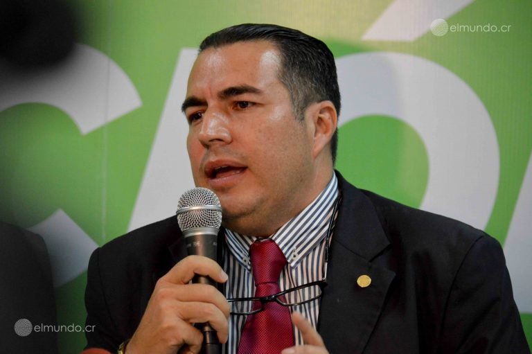 Secretario general PLN: Campbell debe renunciar sin más dilación