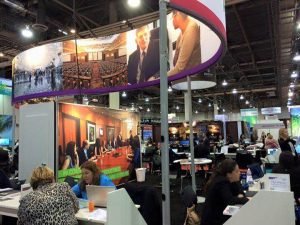 ICT y 25 empresas ticas asisten a feria internacional para promover al país como destino de congresos y reuniones