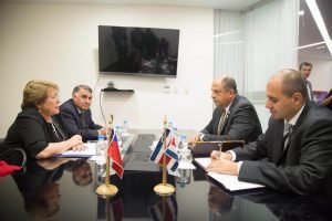 Solís pide ayuda a Bachelet para combatir inseguridad regional