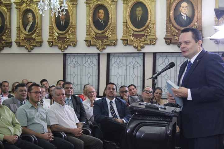 En celebración del Día de la Biblia, diputados piden gobernar “bajo principios cristianos”